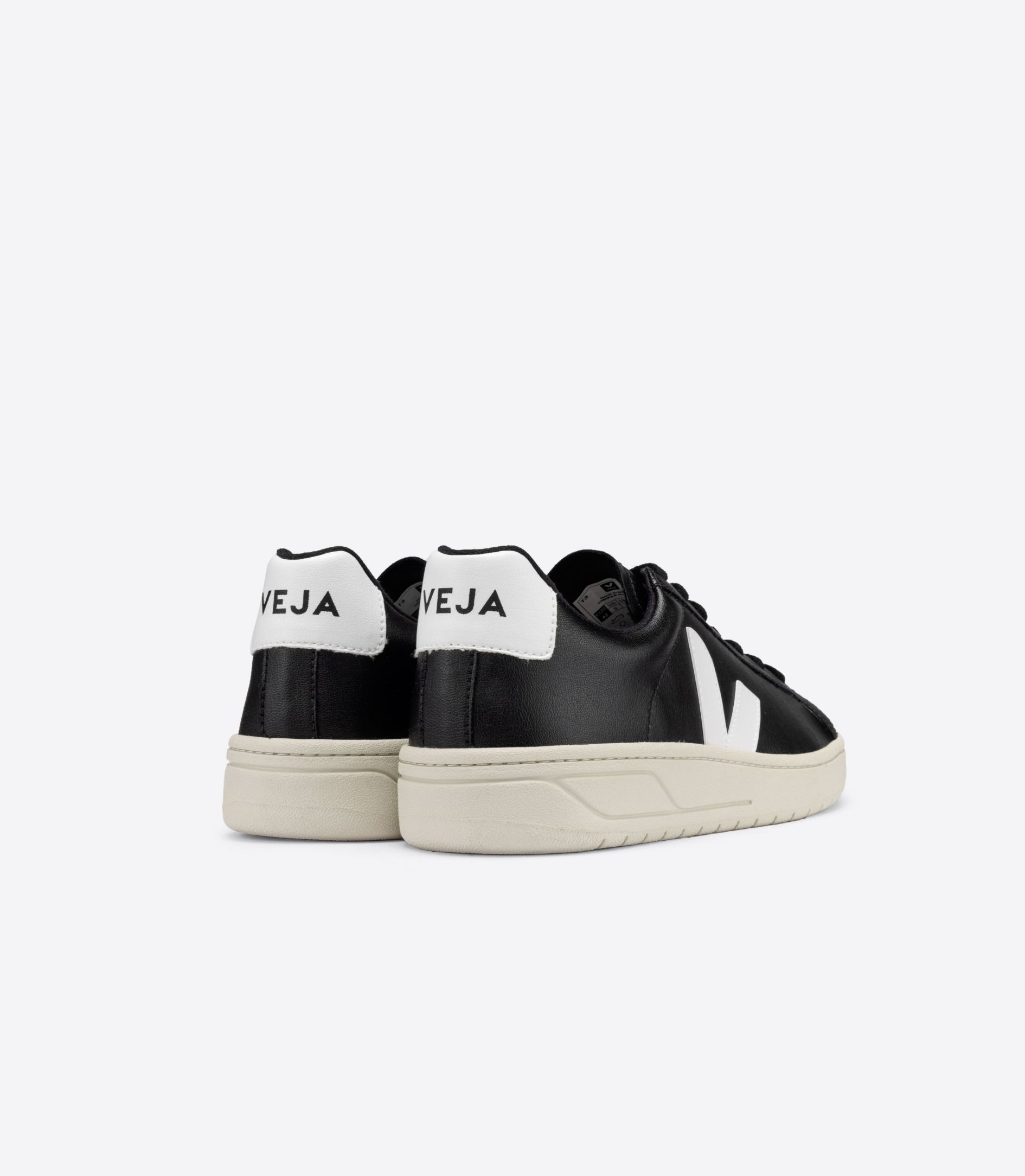 Veja Urca Cwl Women's Sneakers Black White | VJ98760L