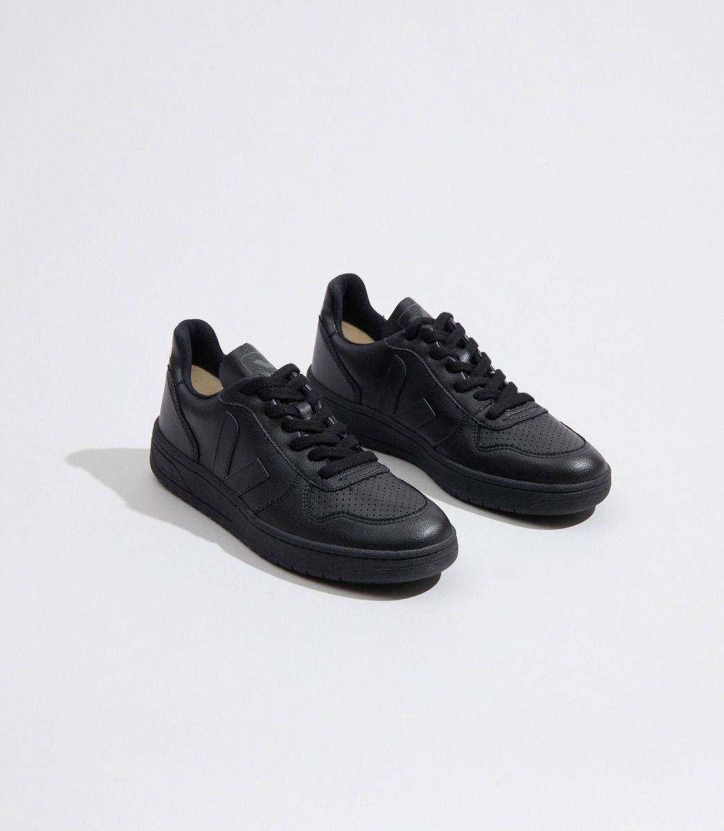 Veja V-10 Leather Men's Sneakers Black | VJ36580N